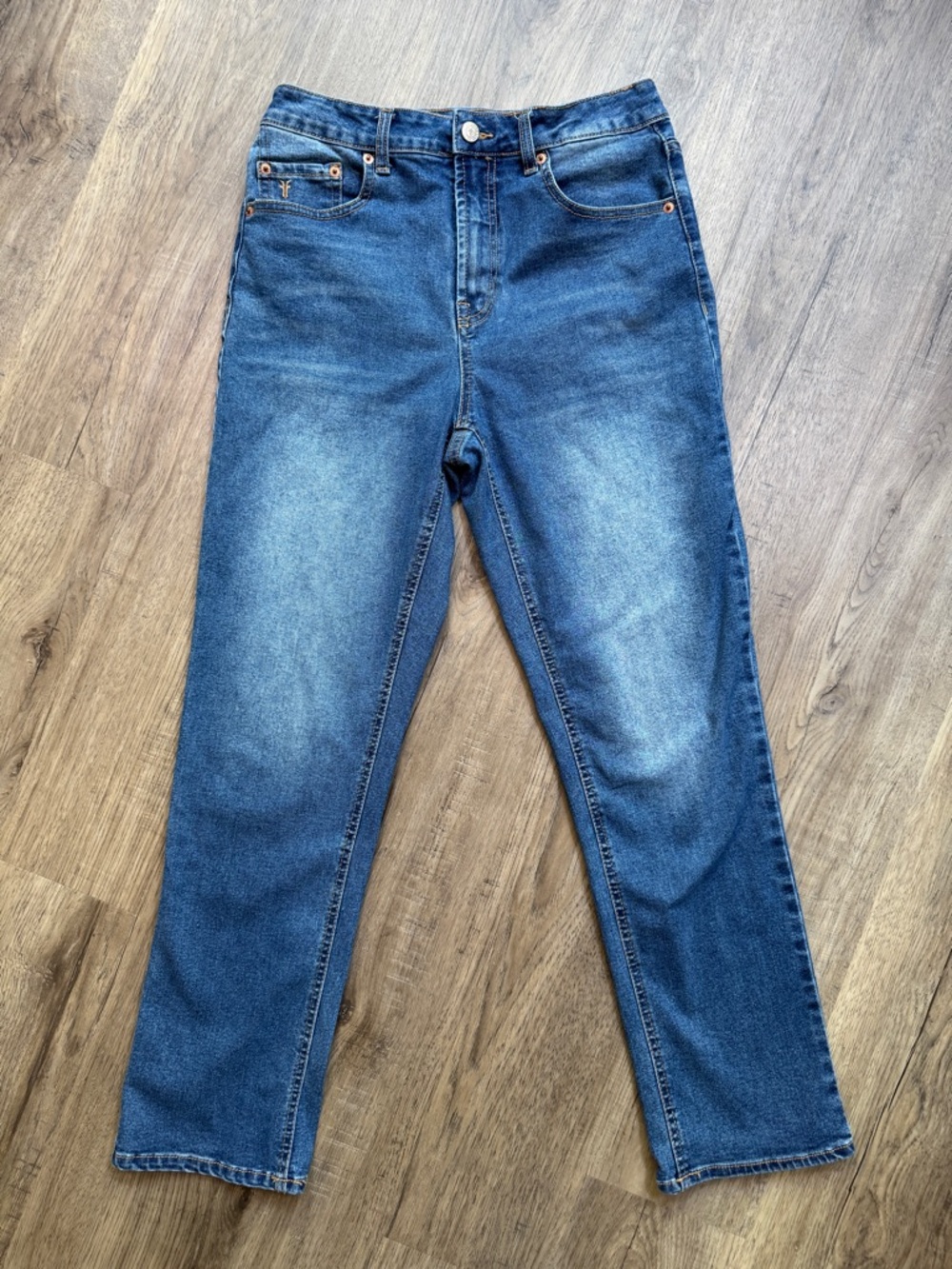 Frye High Rise Straight Leg Jeans - Size 4 / 27 - Picture 2 of 13